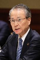 Keidanren's meeting with Minister of Agriculture, Forestry and Fisheries Koizumi